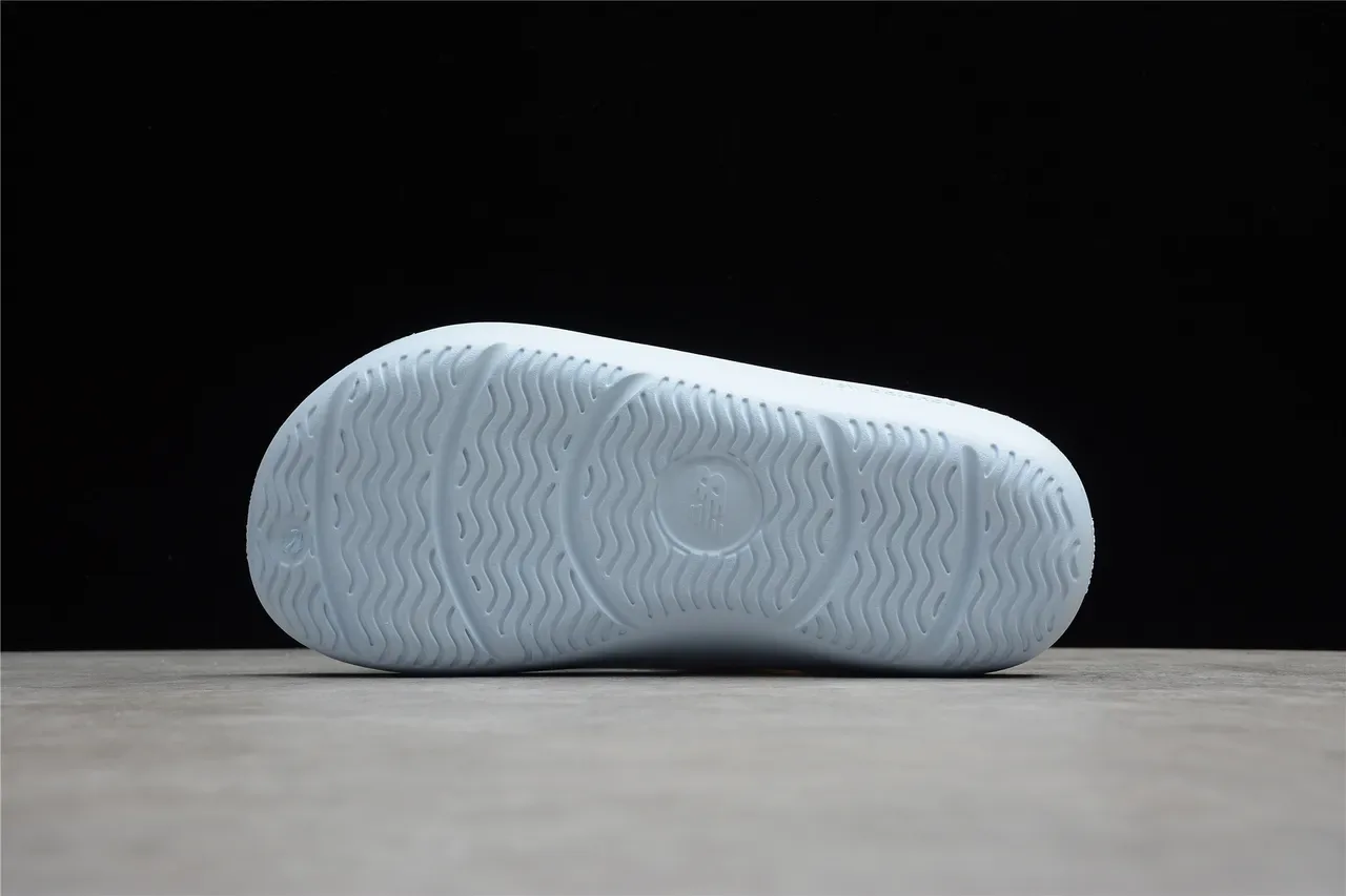 New Balance Light Blue Molded Foam Thong Slipper 9