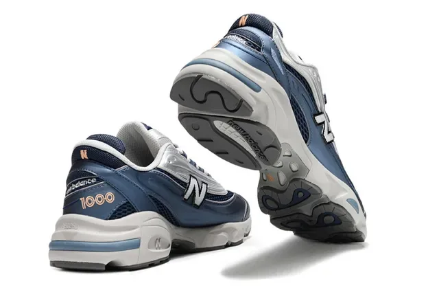 New Balance Navy Silver Sole Mesh And Synthetic Overlay Chunky Sneakers 3