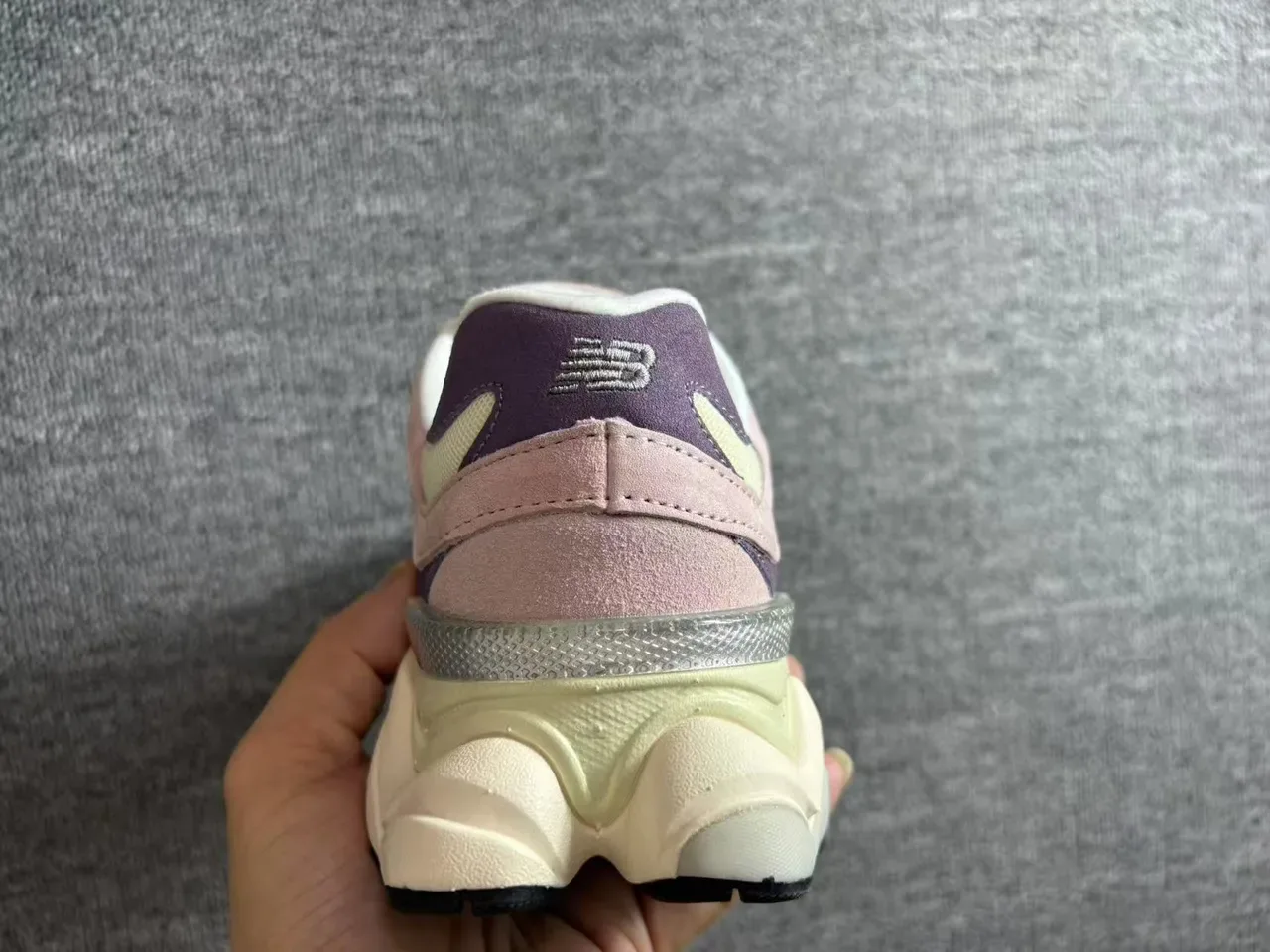 New Balance حذاء رياضي وردي وبنفسجي كعب منصة بناء متعدد اللوحات جلد مستديم شبكي 2