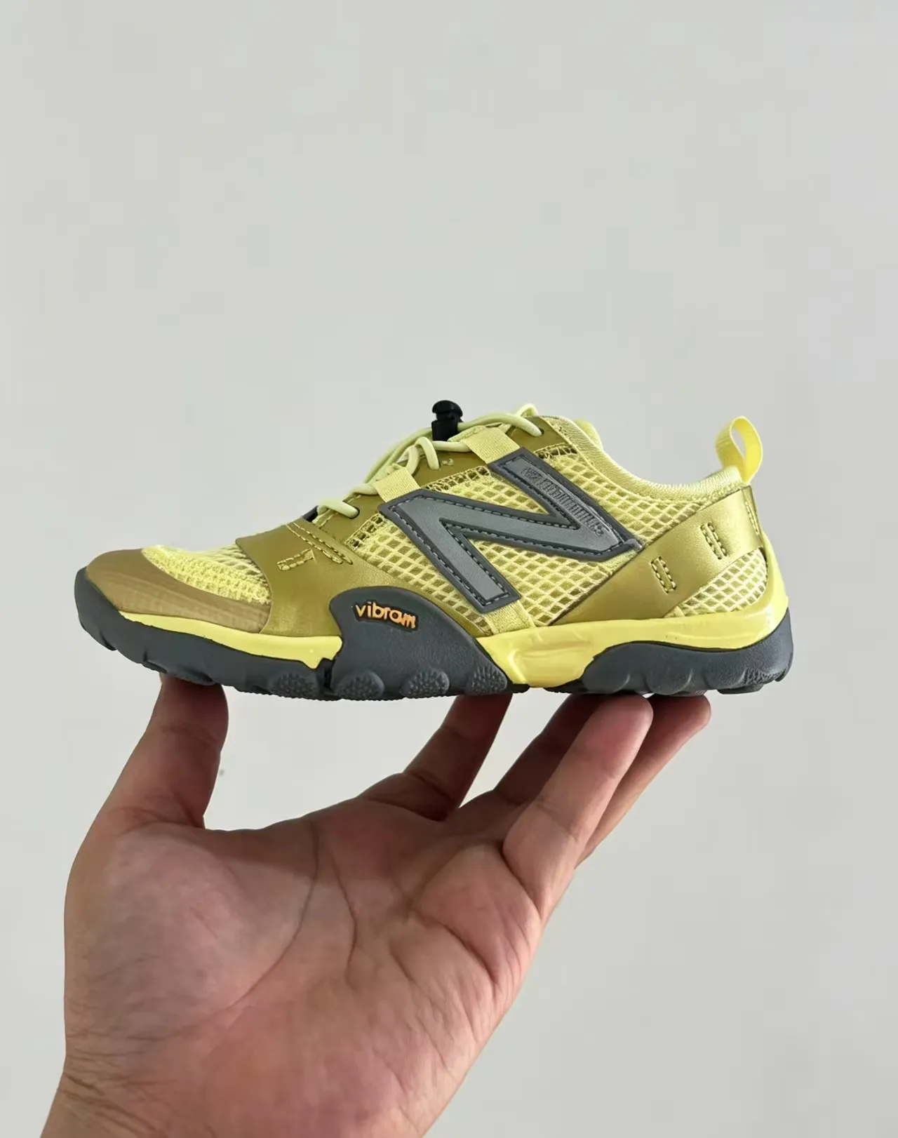 New Balance Gris argenté Maille supérieure Enduits synthétiques Sneakers lifestyle 3