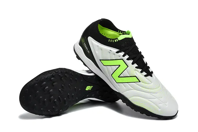 New Balance Tekela White Green Bas-Coupé Synthétique Supérieur Souterrain Moldé Conical-Stud Outsole Turf Chaussures de Football 7