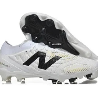 New Balance White Black Low-Cut Knit Upper Asymmetric Lacing System Firm-Ground Soccer Shoes