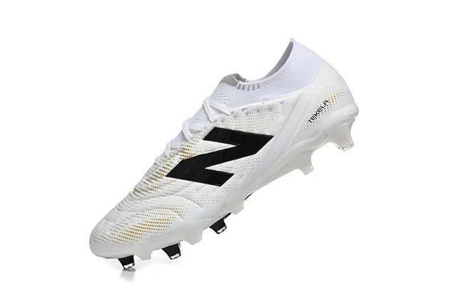 New Balance Blanc Noir Low-Cut Knit Upper Système de lacets asymétrique Firm-Ground Chaussures de football 4