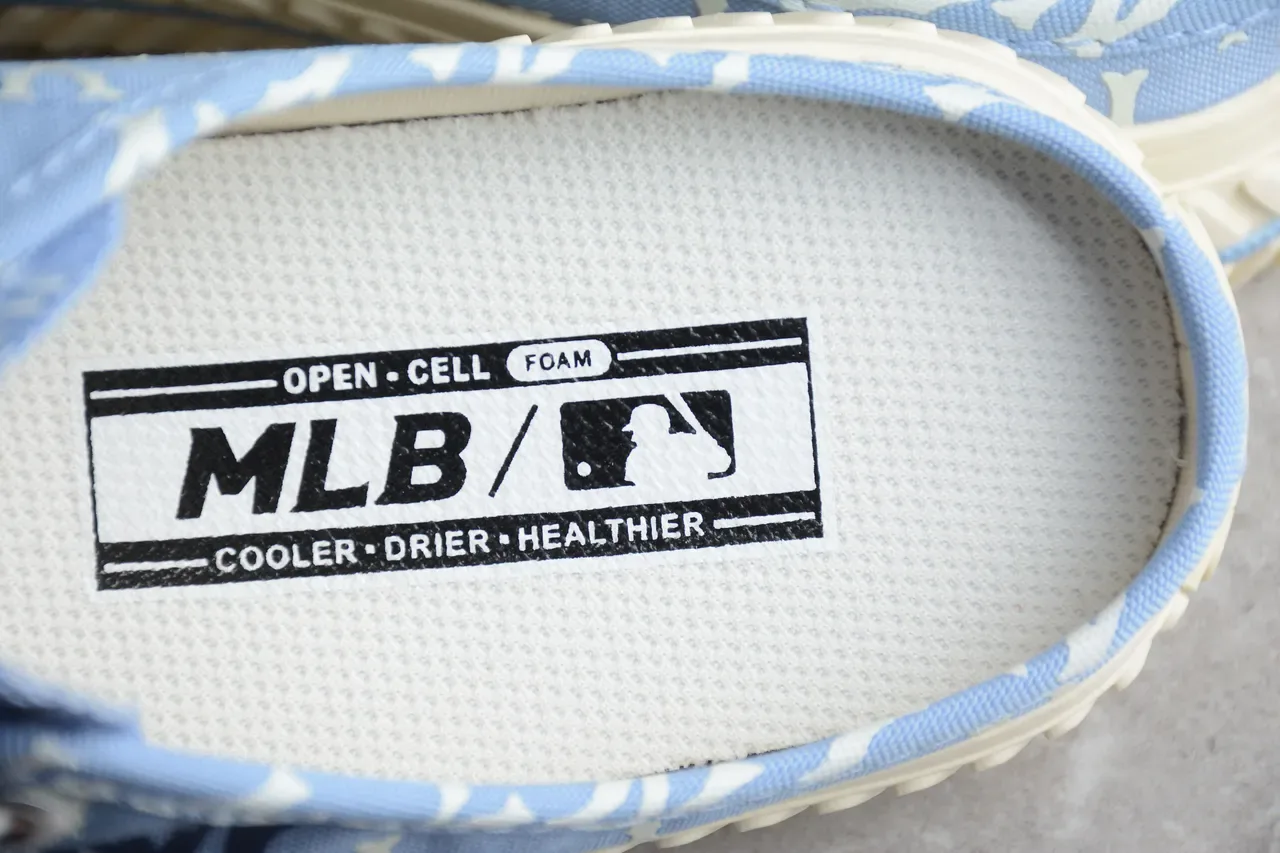 Chaussures canvas New Era MLB New York Yankees Monogram Bleu Marine 3