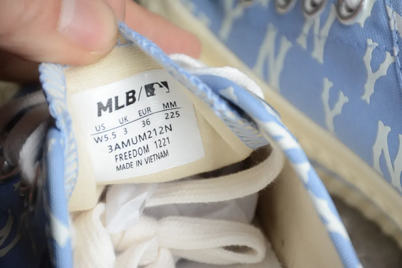 Chaussures canvas New Era MLB New York Yankees Monogram Bleu Marine 4
