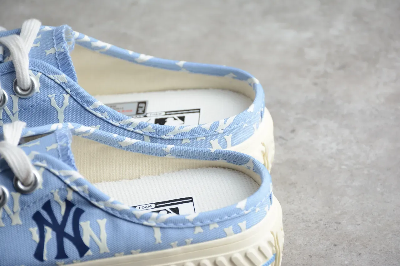 Chaussures canvas New Era MLB New York Yankees Monogram Bleu Marine 5
