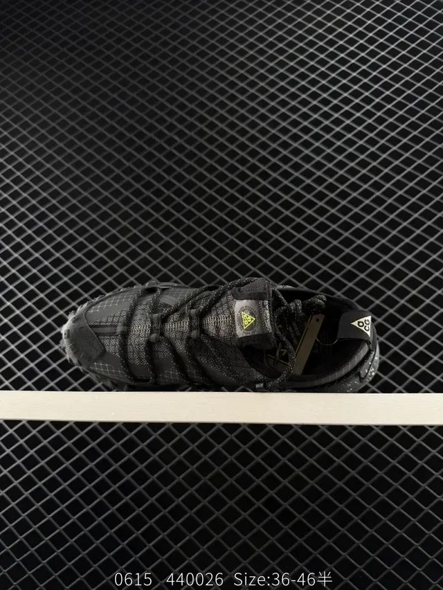 Nike ACG Mountain Fly GTX SE Black Grid Speckle Lifestyle Sneakers 4