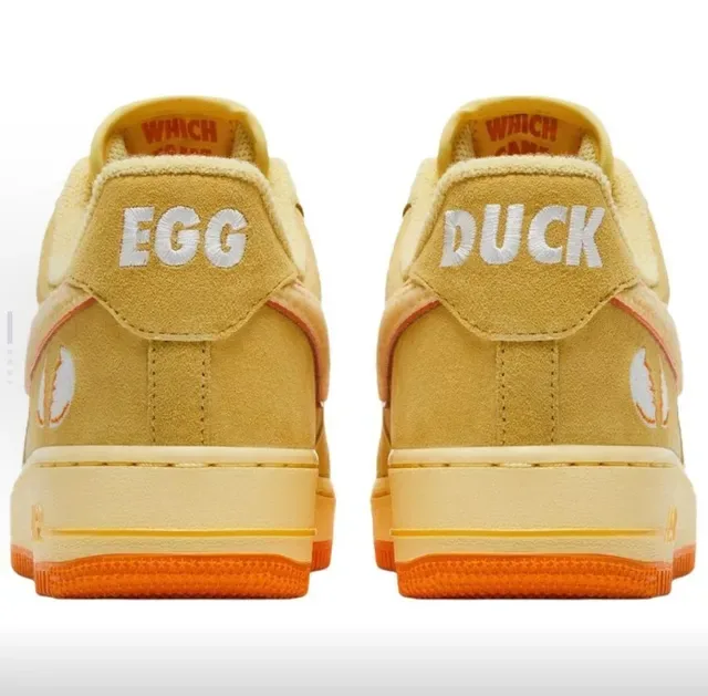 Nike Air Force 1 Bege Verde Laranja Bordado Motivo de Ovo Tênis Lifestyle 3