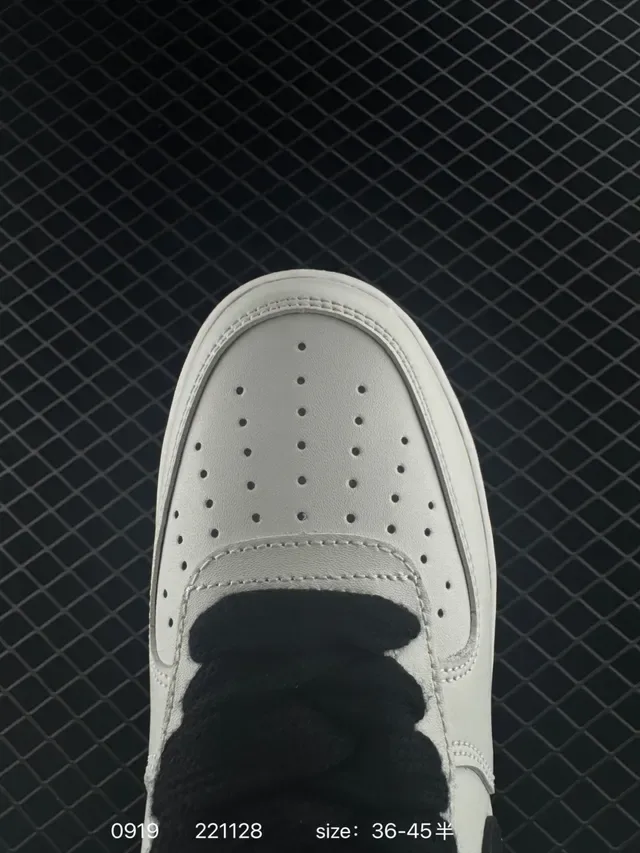 Nike Air Force 1 Low Off-White Black Spray Midsole Lifestyle Sneakers 3
