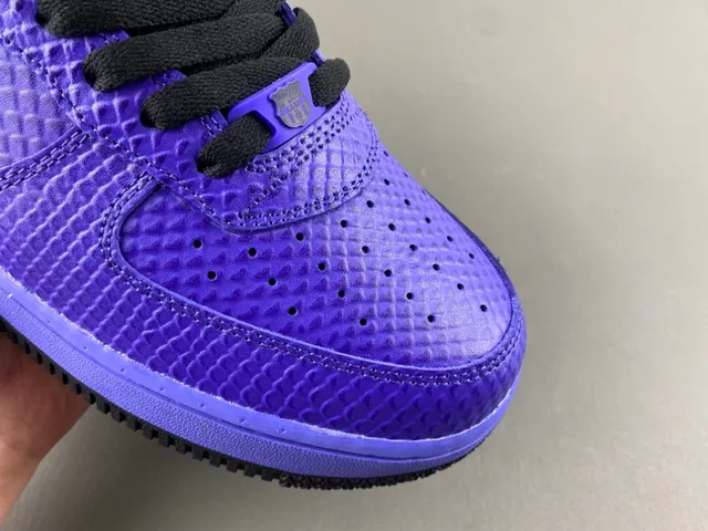 Nike Air Force 1 Purple Snakeskin Texture Lifestyle Sneakers 2
