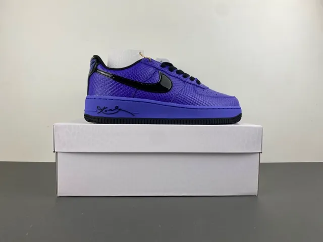 Nike Air Force 1 Purple Snakeskin Texture Lifestyle Sneakers 14