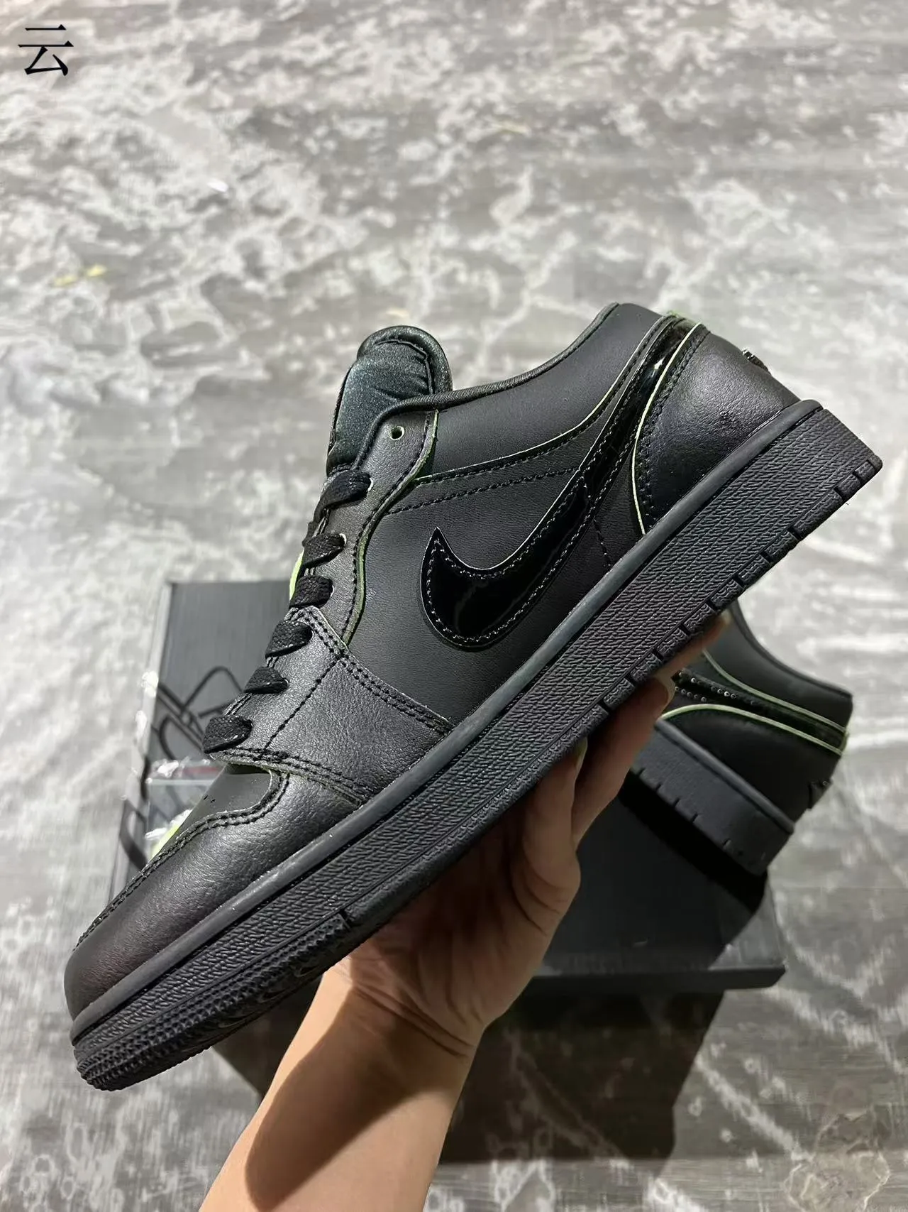 Nike Air Jordan 1 Low Black Green Leather Upper Glossy Swoosh Overlay Lifestyle Sneakers 5
