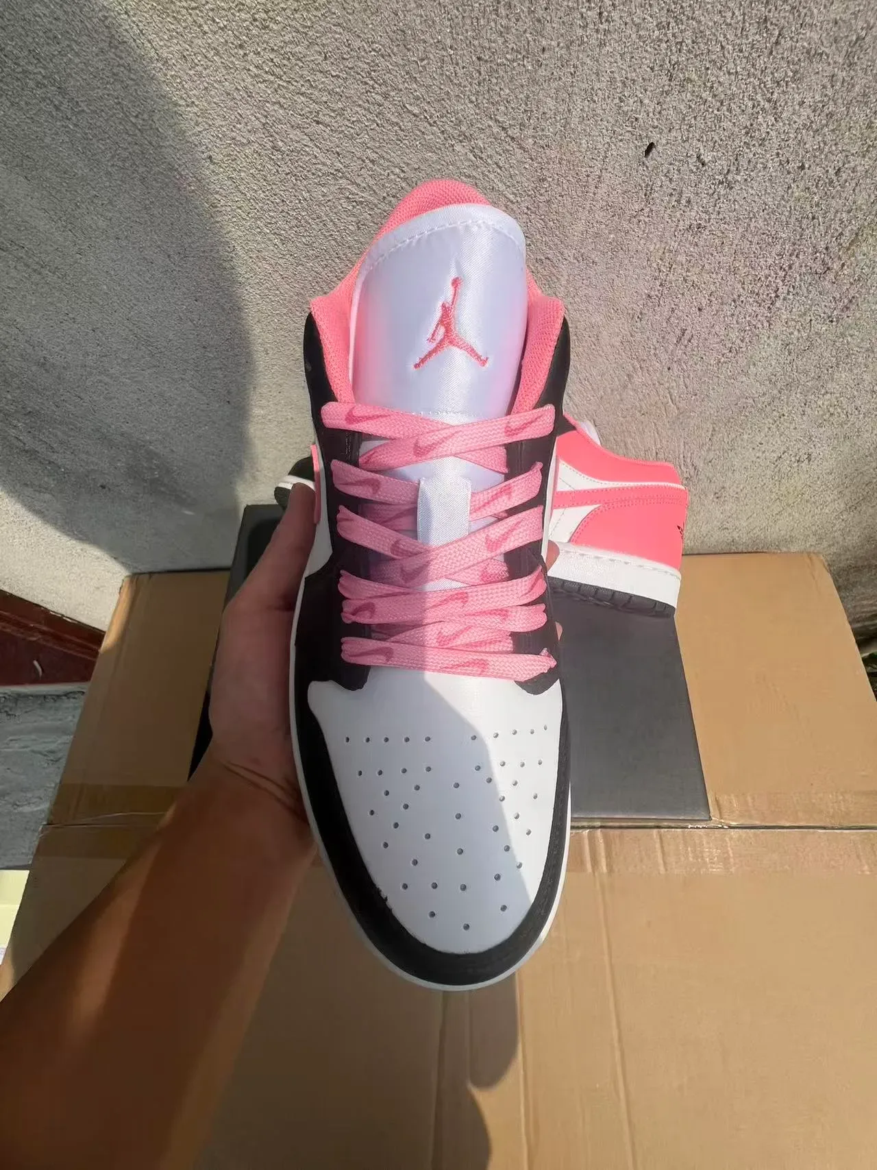 Nike Air Jordan 1 Low Chaussures Lifestyle Rose Blanc Noir 3
