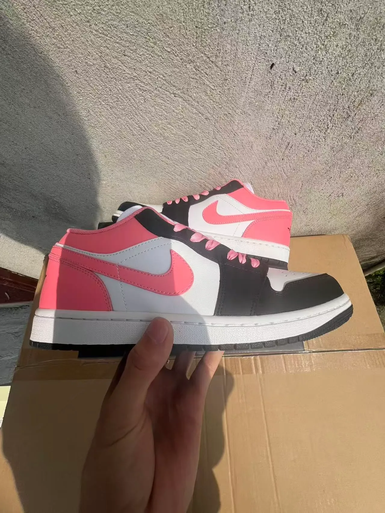 Nike Air Jordan 1 Low Chaussures Lifestyle Rose Blanc Noir 7