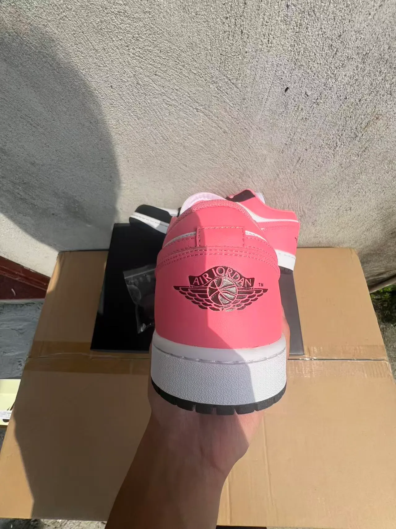 Nike Air Jordan 1 Low Chaussures Lifestyle Rose Blanc Noir 8