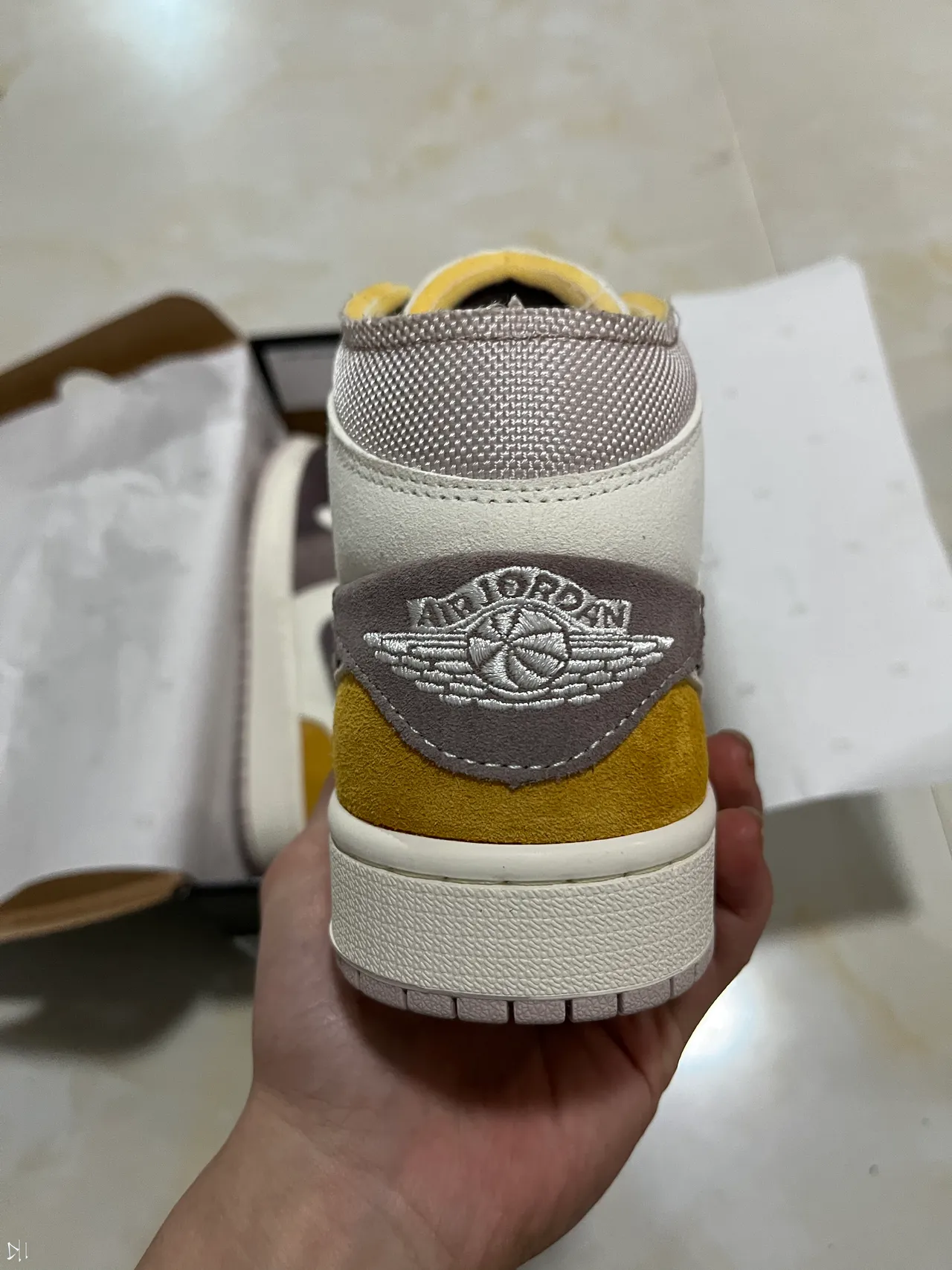 Nike Air Jordan 1 Mid Off-White Taupe Mustard Basketball Shoes 6