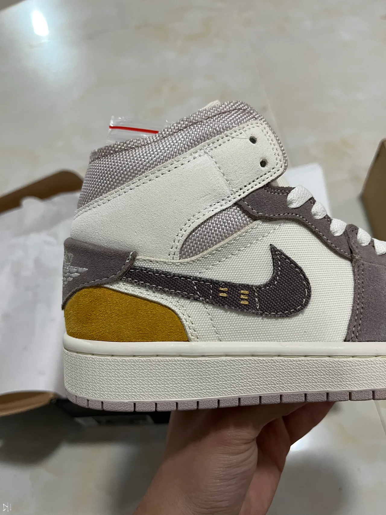 Nike Air Jordan 1 Mid Off-White Taupe Mustard Basketball Shoes 7