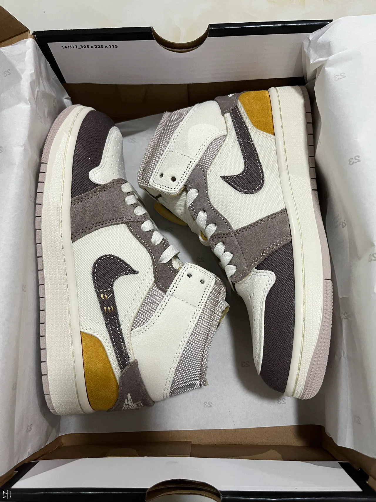 Nike Air Jordan 1 Mid Off-White Taupe Mustard Basketball Shoes 8