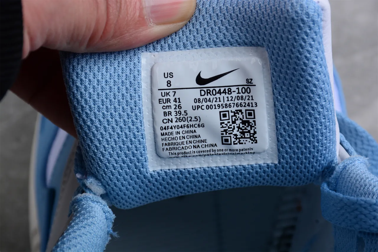 Nike Air Max 1 Light Blue Glitter Swoosh Lifestyle Sneakers 3