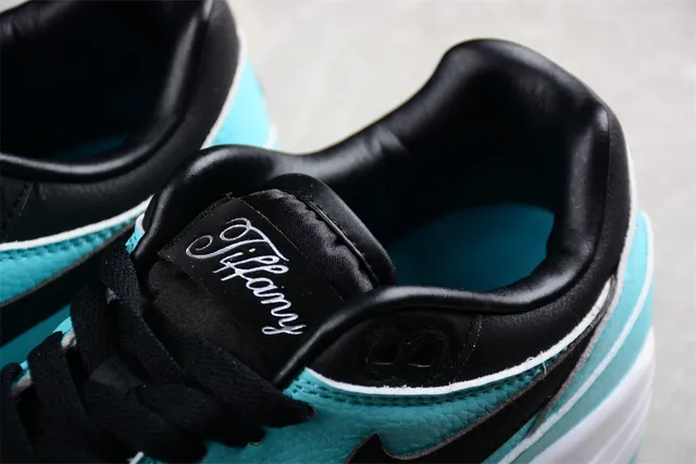 Nike Air Max 1 Turquoise and Black Lifestyle Sneakers 6