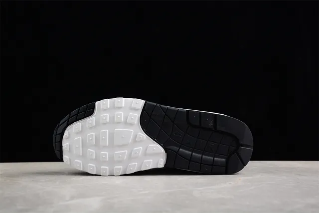 Nike Air Max 1 White Black Turquoise Lifestyle Sneakers 13