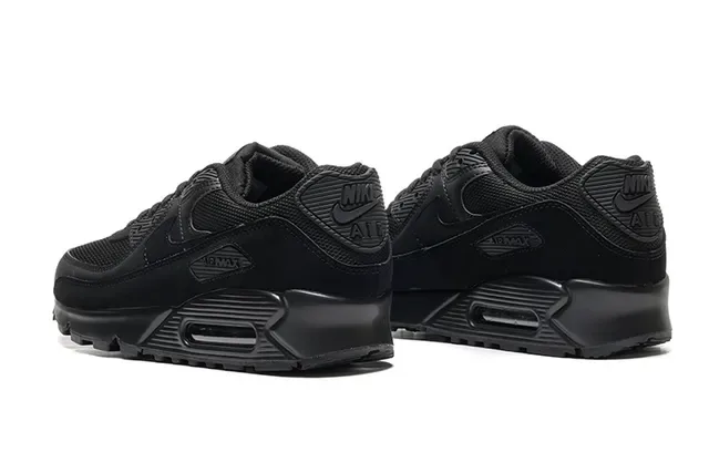Nike Air Max 90 Black Lifestyle Sneakers 4