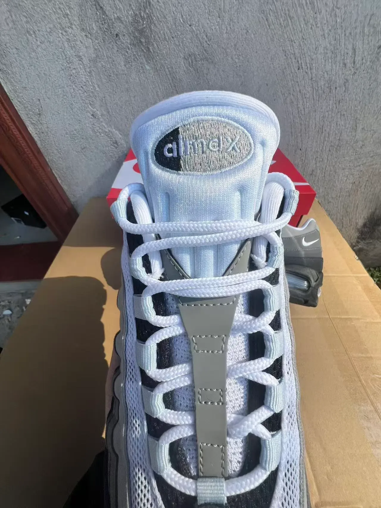 Nike Air Max 95 Cinza Preto Branco Tênis Lifestyle 4