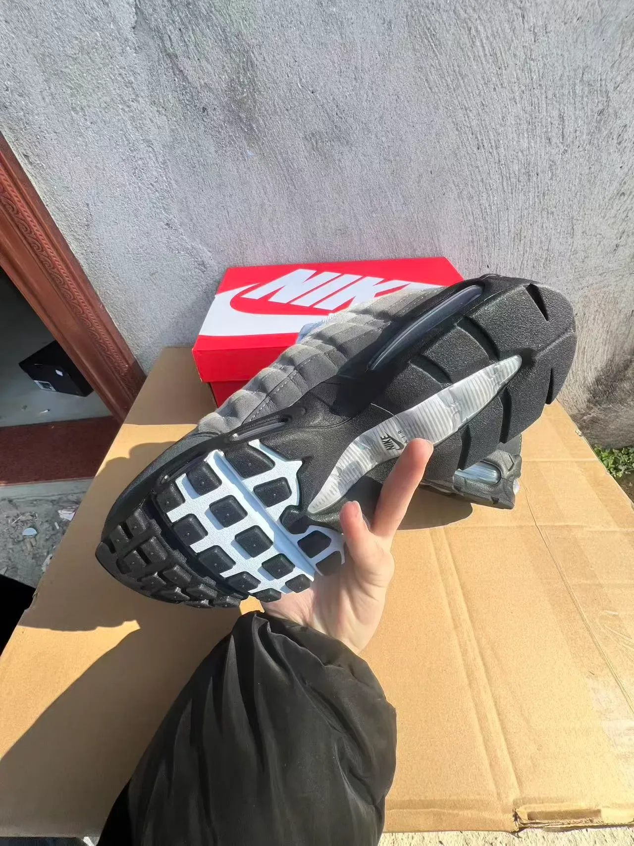 Nike Air Max 95 Cinza Preto Branco Tênis Lifestyle 6