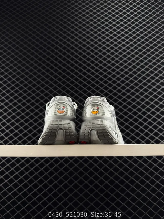 Nike Air Max DN8 Gray Red Pixel Knit Upper Wavy Synthetic Cage Chunky Sneakers 5