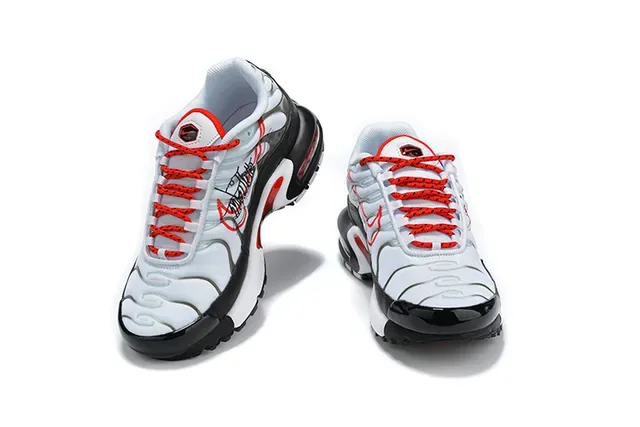 Nike Air Max Plus Black Pink Gradient Lifestyle Sneakers 6