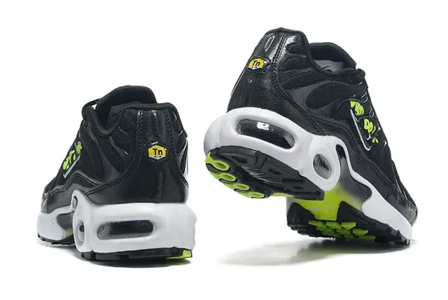 Nike Air Max Plus Black Pink Gradient Lifestyle Sneakers 13