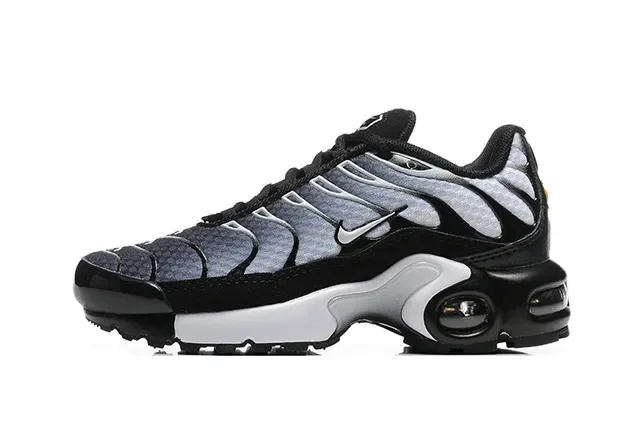 Nike Air Max Plus Black Pink Gradient Lifestyle Sneakers 20