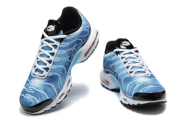 Nike Air Max Plus Blue Wave Lifestyle Sneakers 3