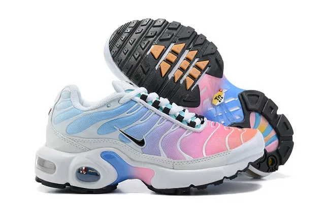 Nike Air Max Plus Lifestyle Sneakers 12