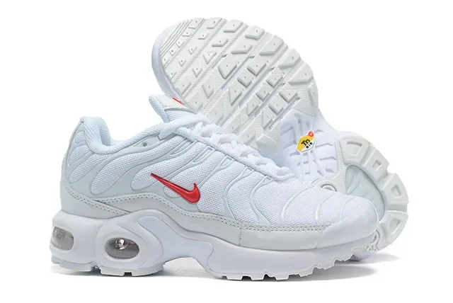 Nike Air Max Plus Lifestyle Sneakers 16
