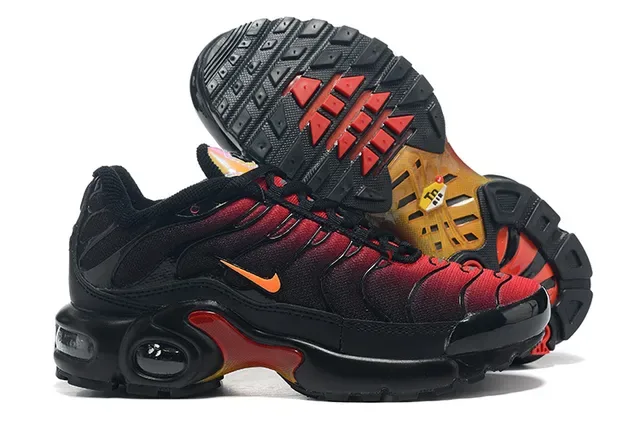 Nike Air Max Plus Lifestyle Sneakers 18