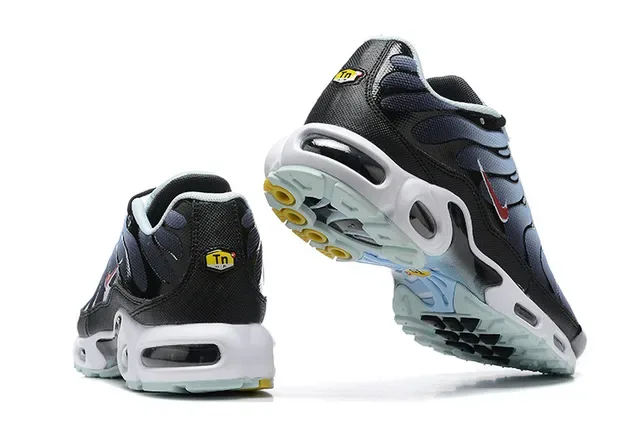 Nike Air Max Plus Light Blue Black White Lifestyle Sneakers 21