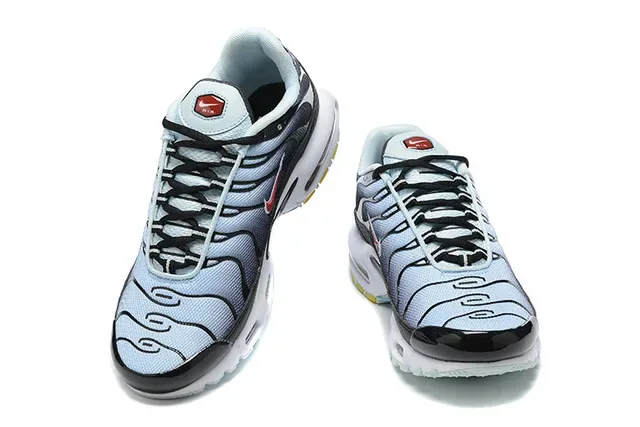 Nike Air Max Plus Light Blue Black White Lifestyle Sneakers 22