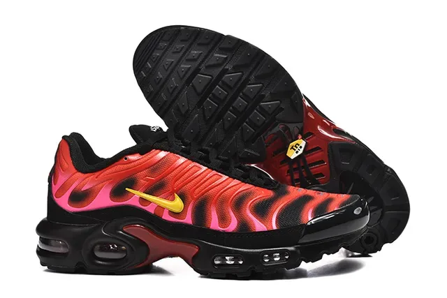 Nike Air Max Plus Purple and Yellow Wave Pattern Lifestyle Sneakers 22