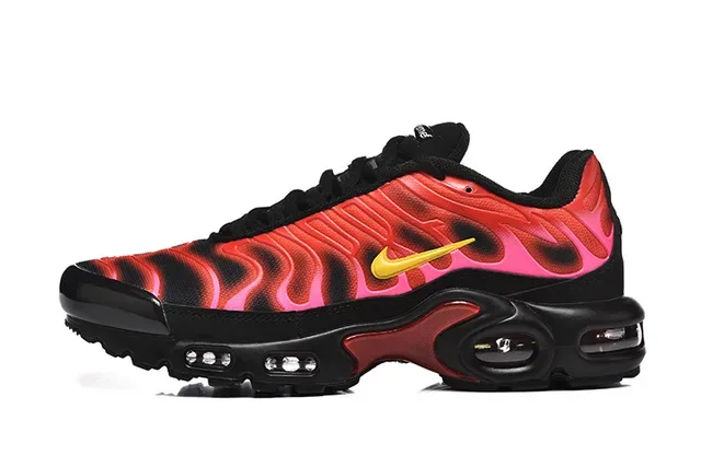 Nike Air Max Plus Purple and Yellow Wave Pattern Lifestyle Sneakers 23