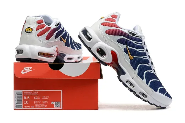 Nike Air Max Plus Teal Gradient Lifestyle Sneakers 20
