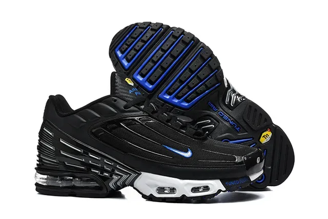 Nike Air Max Plus Tuned White and Blue Lifestyle Sneakers 5