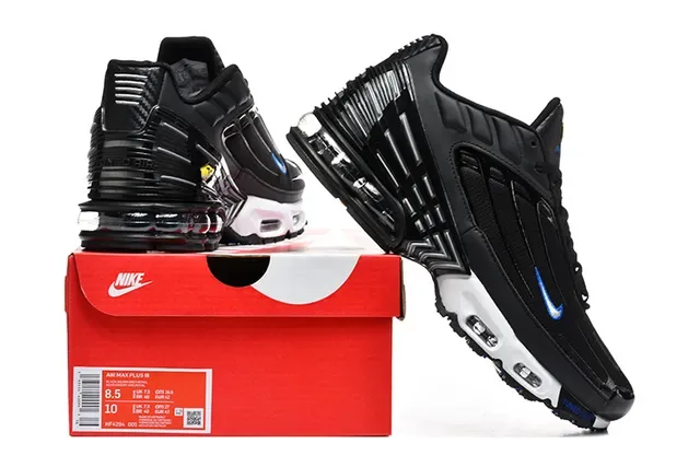 Nike Air Max Plus Tuned White and Blue Lifestyle Sneakers 7