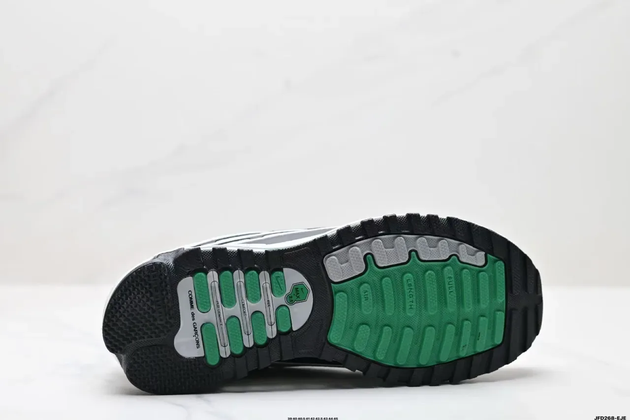 Nike Air Max Plus White Black Green Lifestyle Sneakers 4