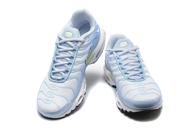 Nike Air Max Plus White Black Teal Lifestyle Sneakers 22