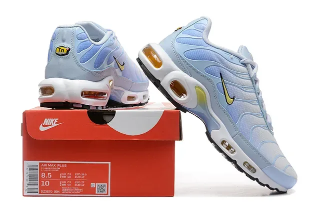 Nike Air Max Plus White Black Teal Lifestyle Sneakers 24