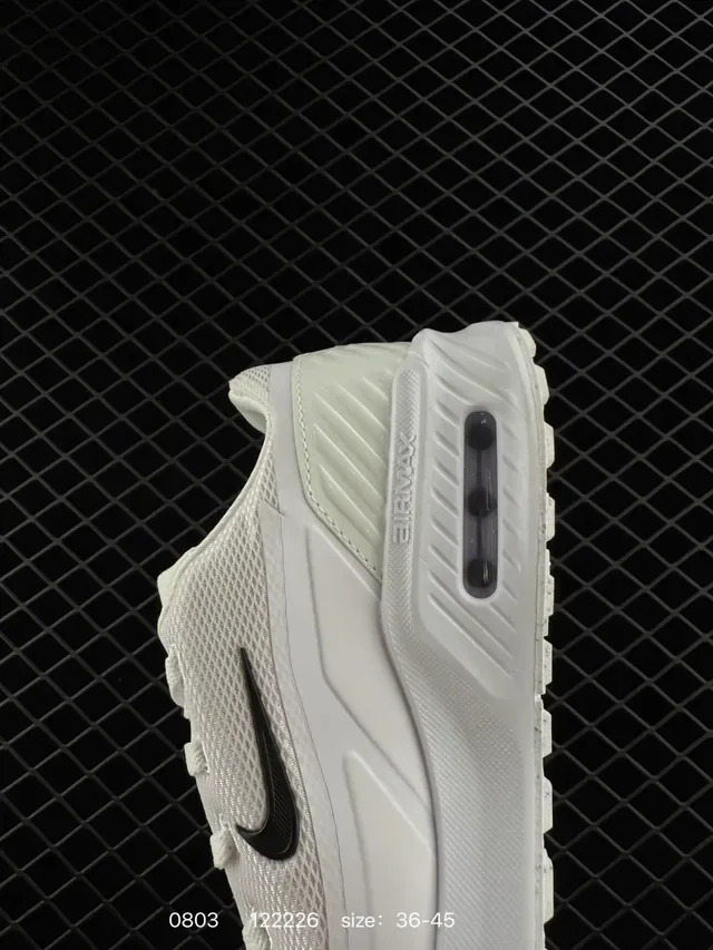 Nike Air Max White Black Lifestyle Sneakers 6