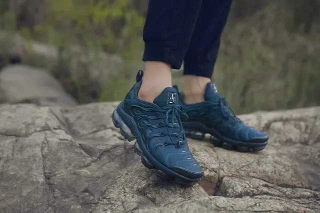 Nike Air VaporMax Plus Navy Monochrome Lifestyle Sneakers 6