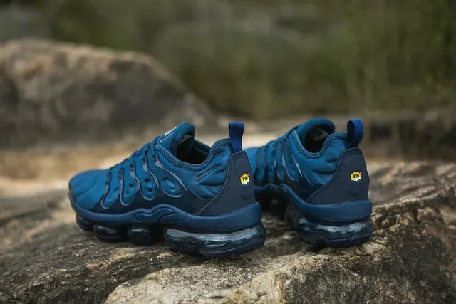 Nike Air VaporMax Plus Navy Monochrome Lifestyle Sneakers 9