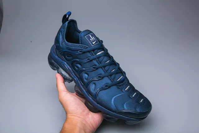 Nike Air VaporMax Plus Navy Monochrome Lifestyle Sneakers 13